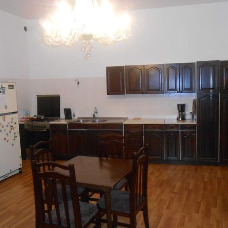 Room 404 Guest House Tbilisi Bagian luar foto