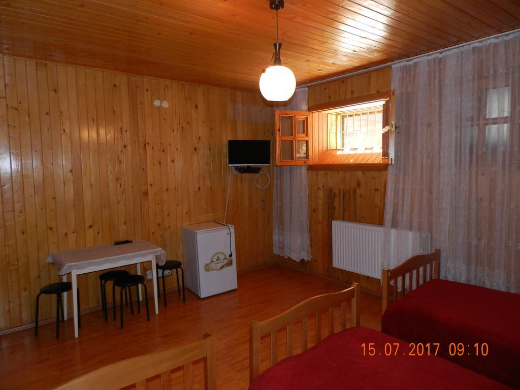 Room 404 Guest House Tbilisi Bagian luar foto